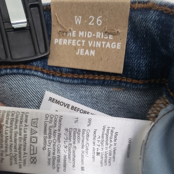 The Mid-Rise Perfect Vintage Jeans in Knowland Wash - Picture 6 of 8